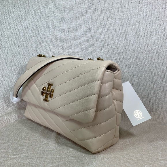 Tory Burch Kira Chevron Cream Leather Small Convertible Shoulder/Crossbody Bag - Picture 3 of 16